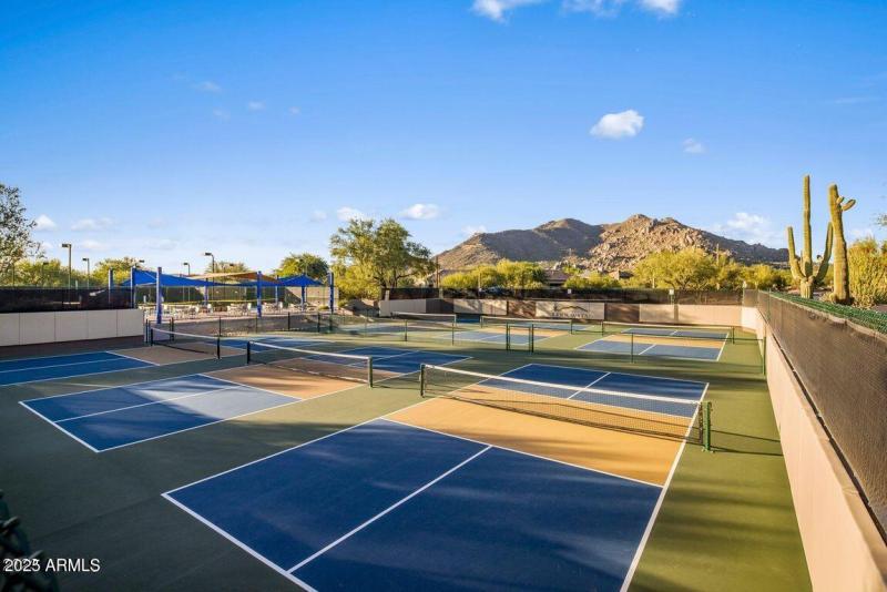 Pickle Ball Courts 4