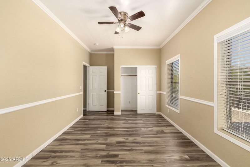 1 BEDROOM 1