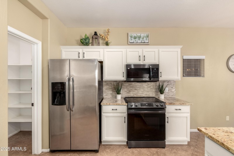 KITCHEN 3