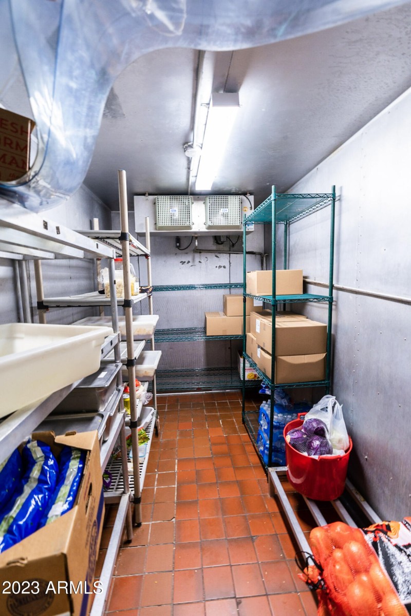 961 W Main (34)