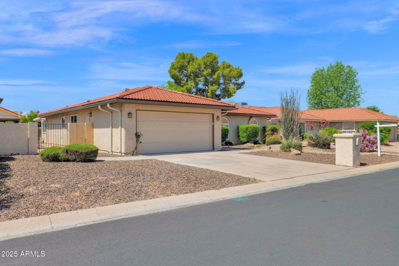11-web-or-mls-P1211327