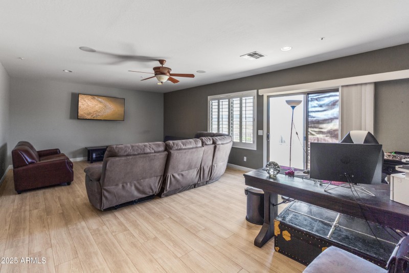 9548 W KEYSER Drive, Peoria, AZ 85383