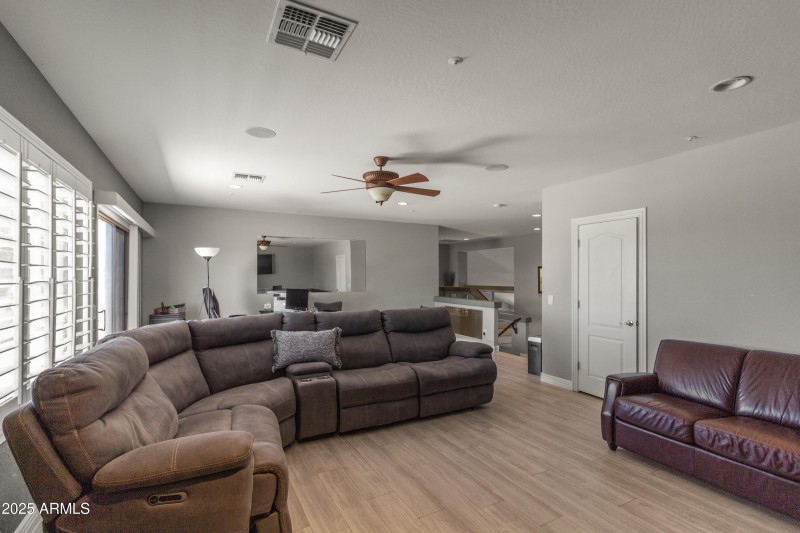 9548 W KEYSER Drive, Peoria, AZ 85383
