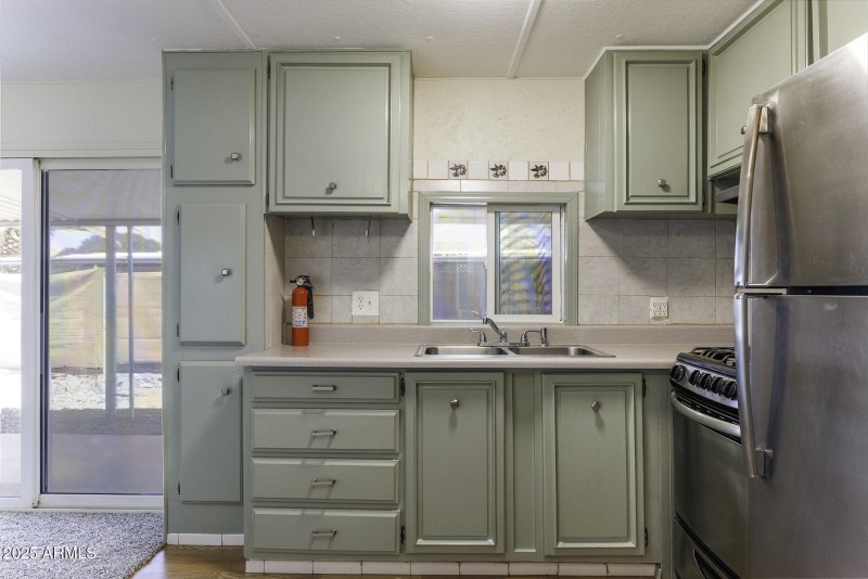 Kitchen 2