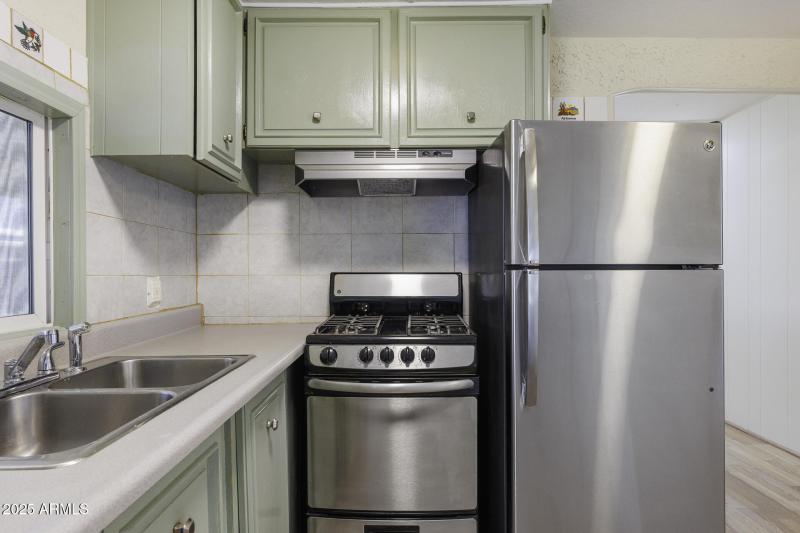 Kitchen 3