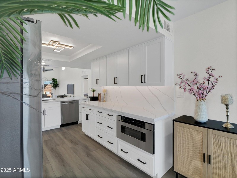 13-3401 N 37th Drive-13