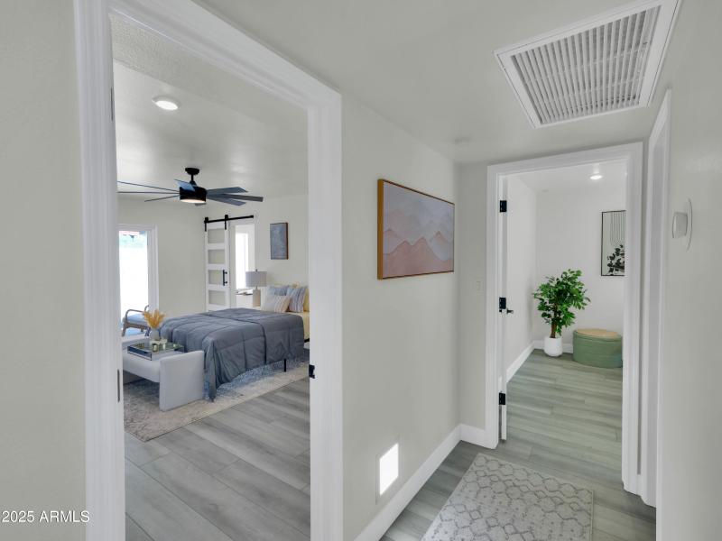 17-3401 N 37th Drive RESHOOT-17