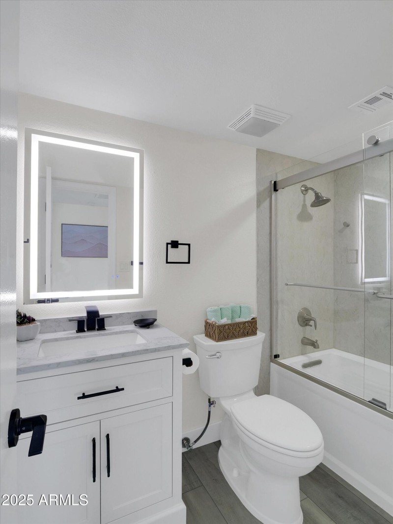 27-3401 N 37th Drive-27