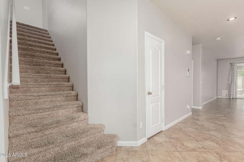 STAIRS TO UPSTAIRS LOFT