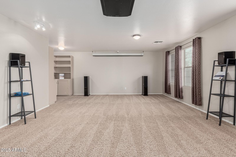 UPSTAIRS LOFT