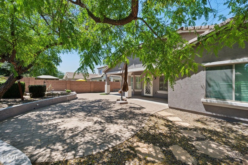 39-web-or-mls-2957-e-melrose-st