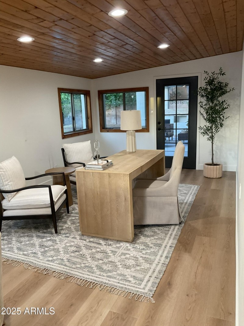Office / Den