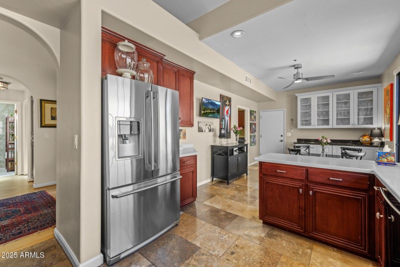 13)KITCHEN