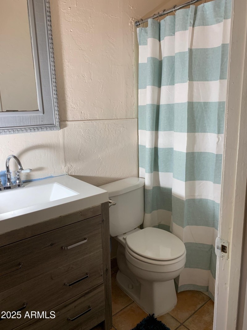 unit one second bath