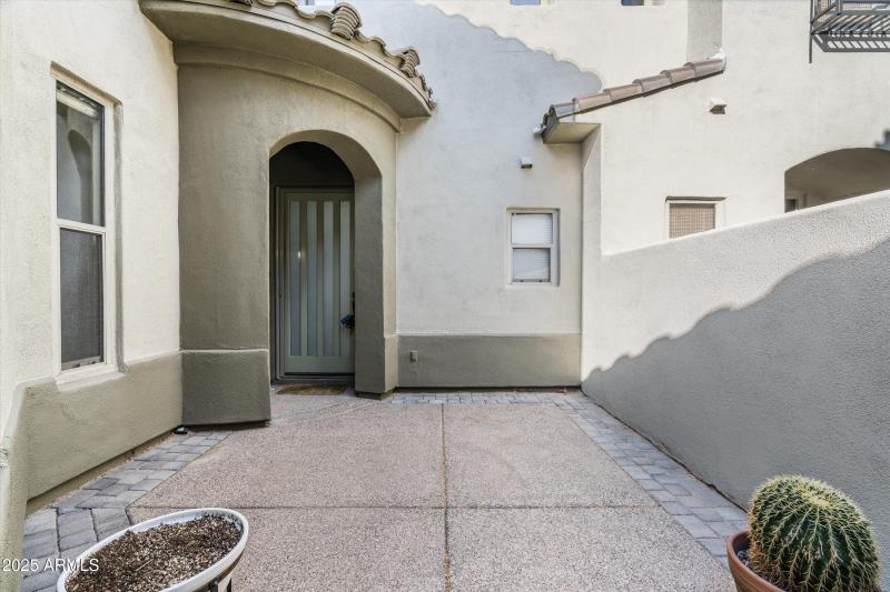 Private Courtyard