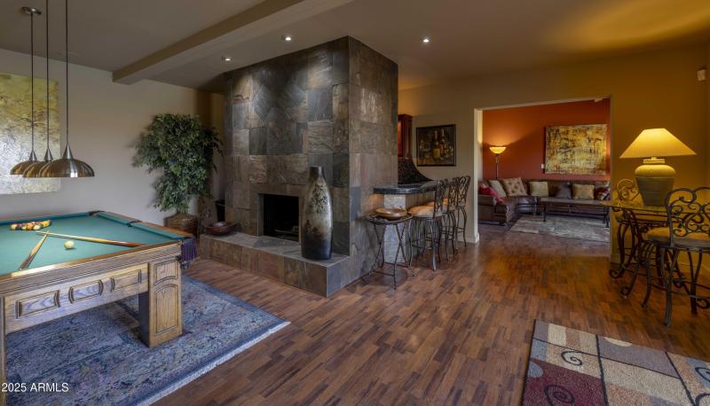 2025-05-14-16030eChollaAve-MCORealty-Fou