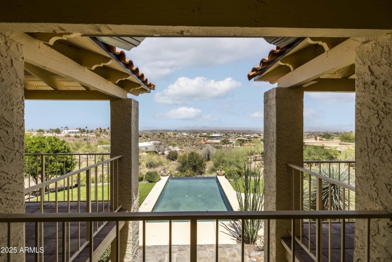 2025-05-14-16030eChollaAve-MCORealty-Fou