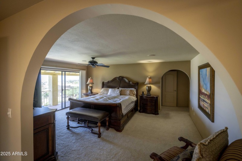 2025-05-14-16030eChollaAve-MCORealty-Fou