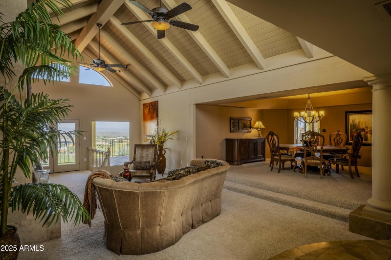 2025-05-14-16030eChollaAve-MCORealty-Fou