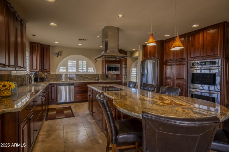 2025-05-14-16030eChollaAve-MCORealty-Fou