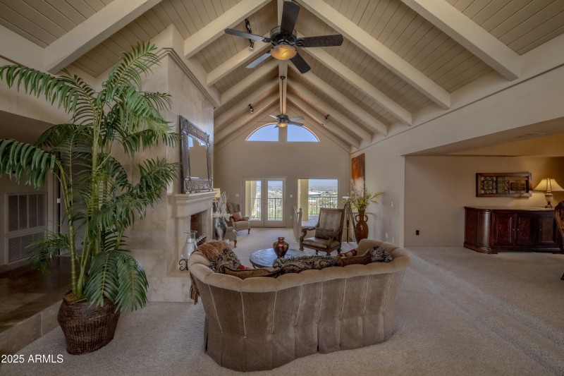 2025-05-14-16030eChollaAve-MCORealty-Fou