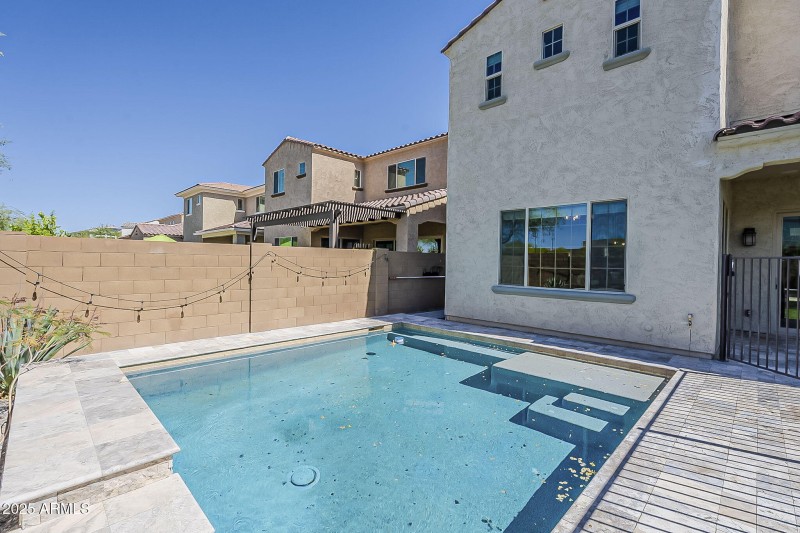 90-web-or-mls-Los Gatos-90