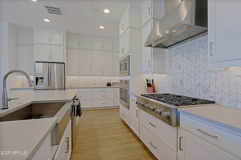 Kitchen 9