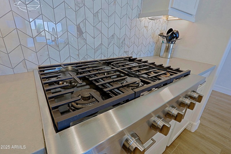 Kitchen 10