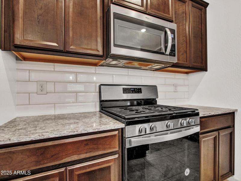 03-Kitchen-(8)