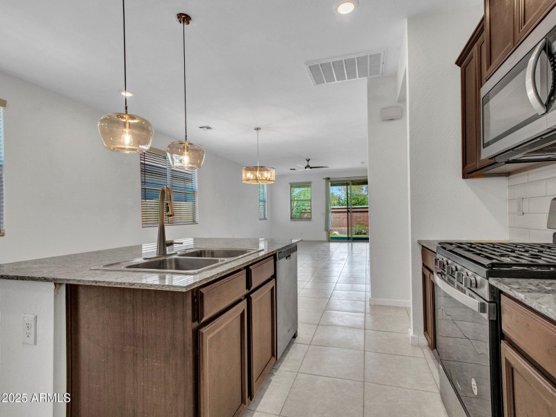03-Kitchen-(9)