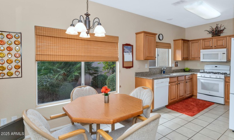 14737 W Colt Ln-008-007-1500x900