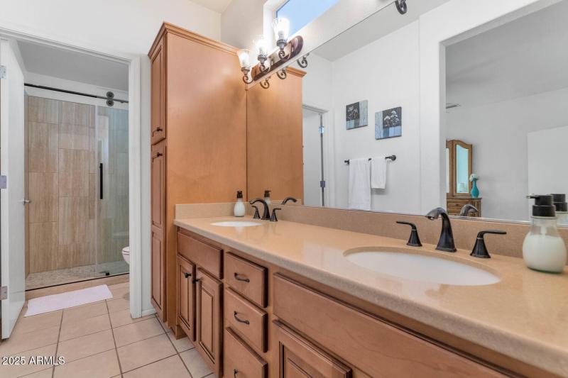 14737 W Colt Ln-014-013-1500x1000