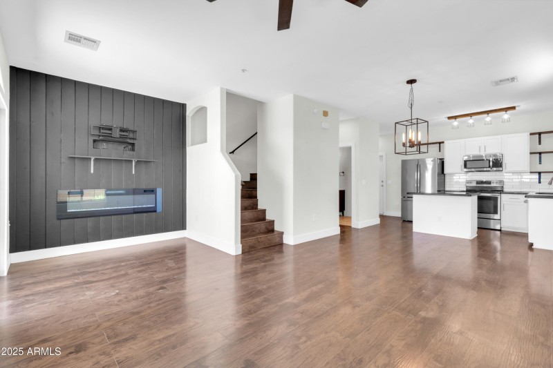 1350 S Greenfield Rd unit 1166-8
