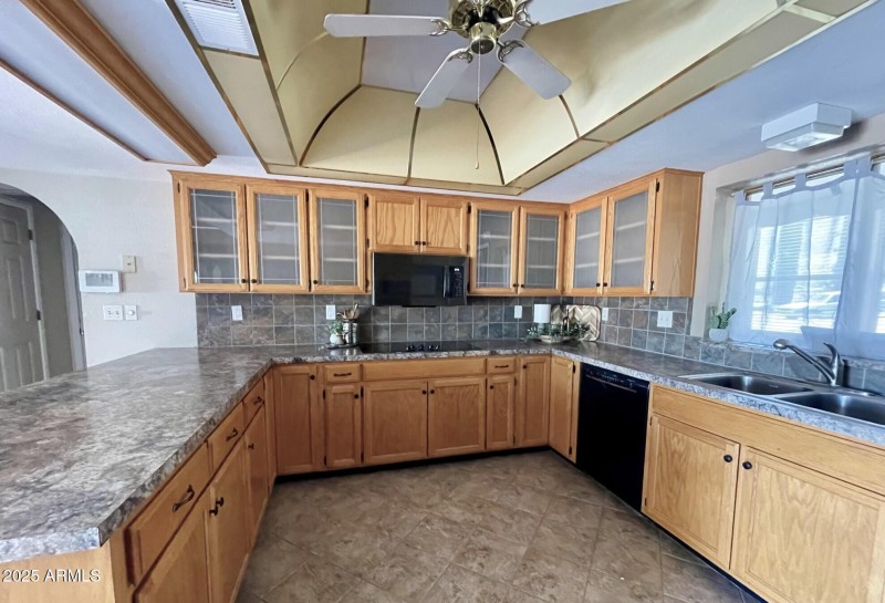 Kitchen10
