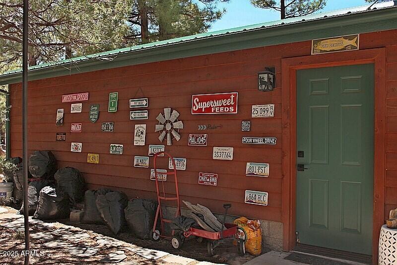 025_Garage Side