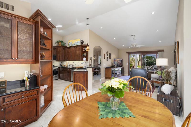 Overlooks great room