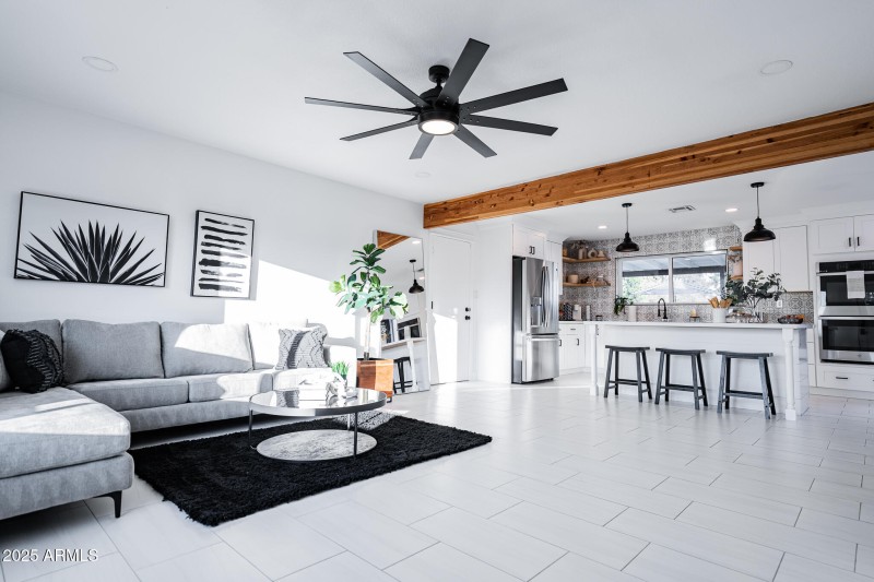 JON AIRBNB 2-036