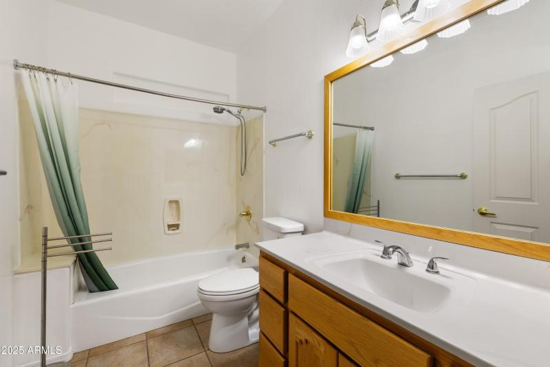 028_Bathroom 2
