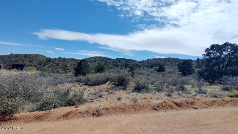 Gentle Slopping Buildable lot