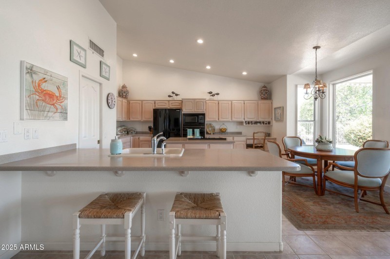 18-web-or-mls-Qp-9966