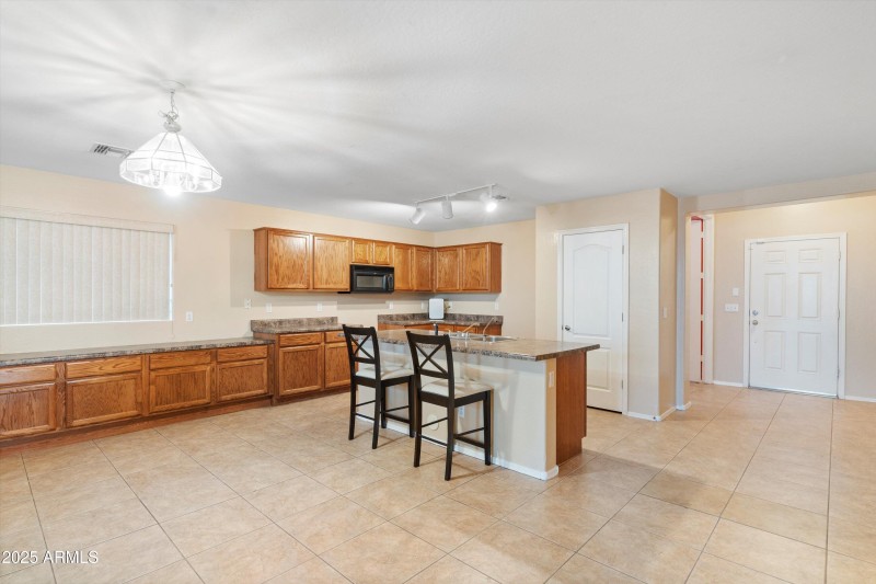 08-Entry to Kitchen