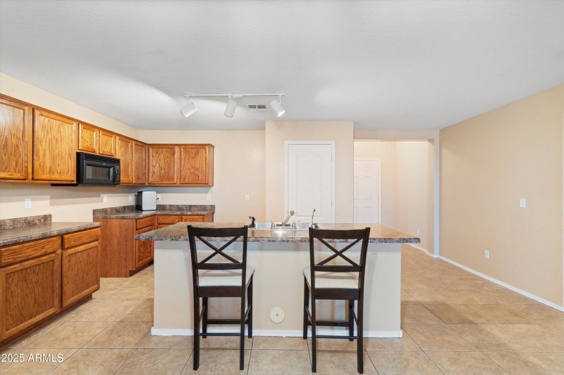 09-Kitchen