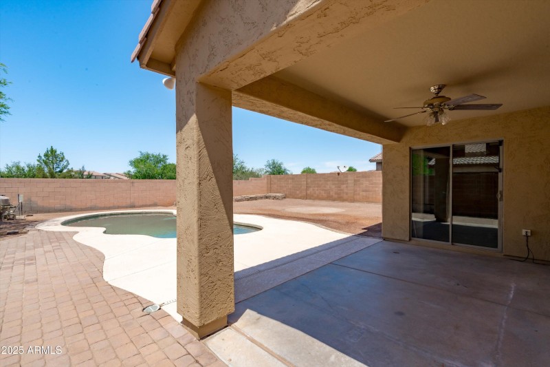 43-Covered Patio