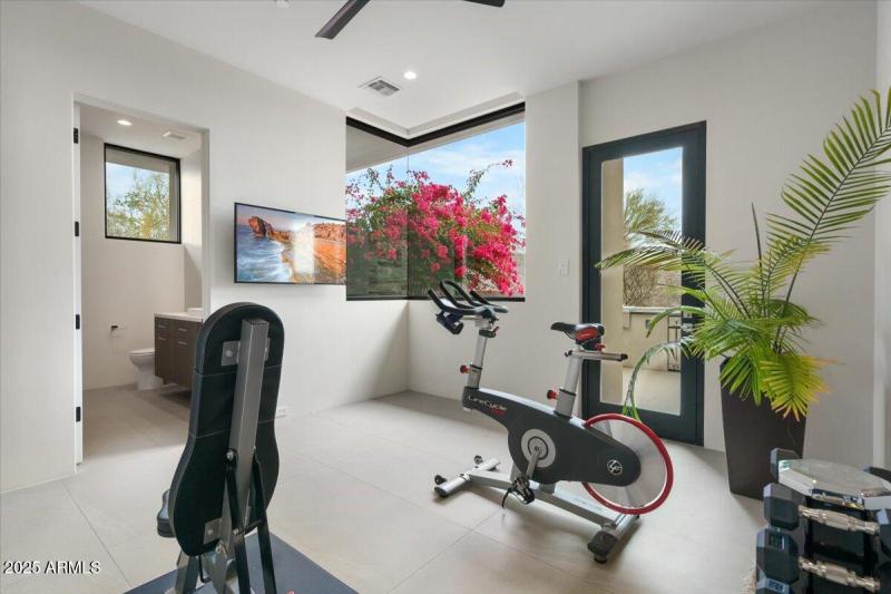 Gym/Bedroom