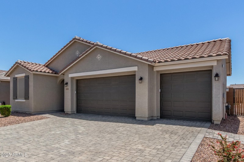 3 Car Garage