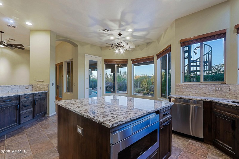 Kitchen 8