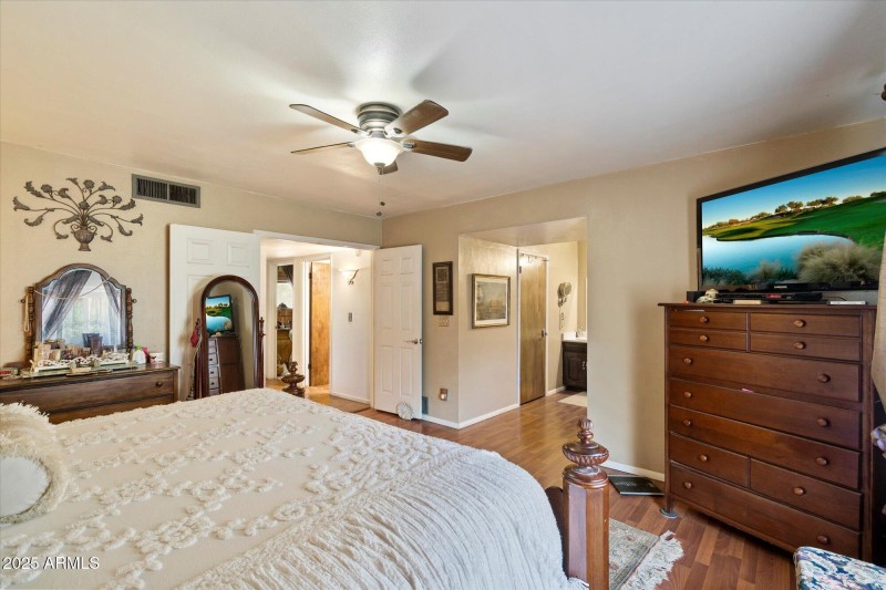17-Primary Bedroom