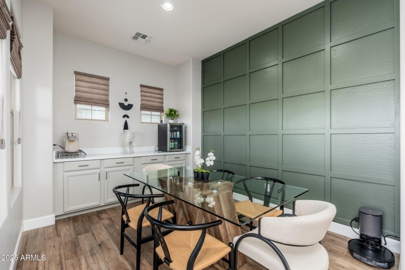 6621 S Balboa Dr - 11