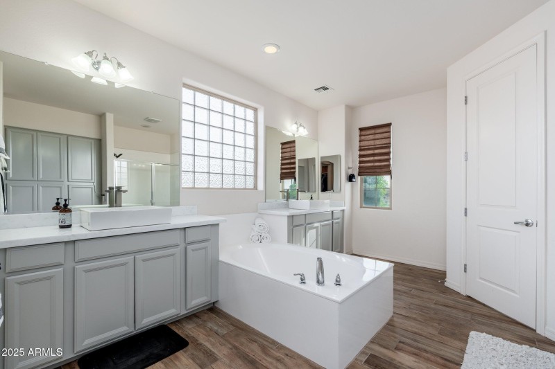 6621 S Balboa Dr - 13