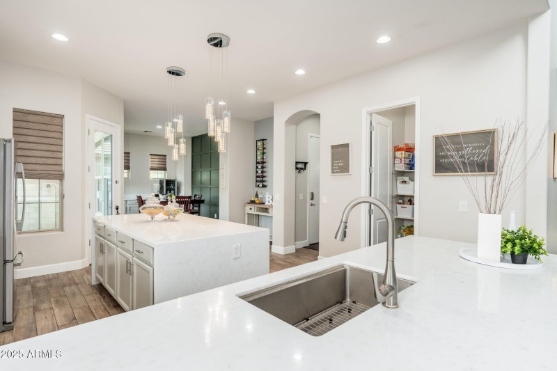 6621 S Balboa Dr - 31